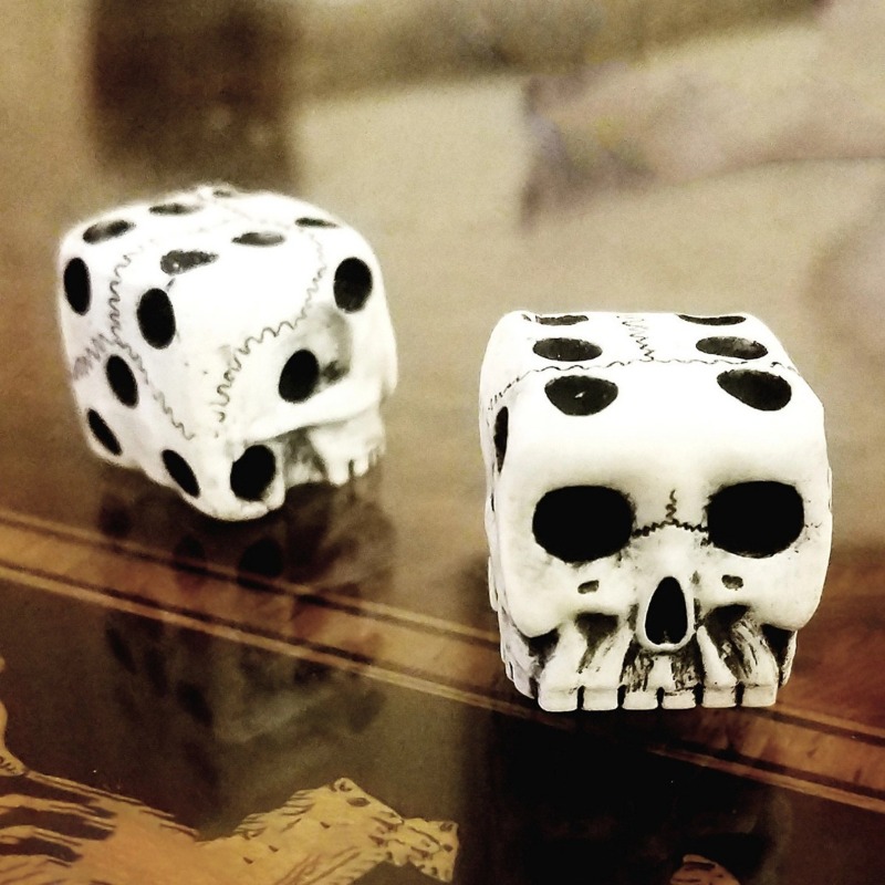 Halloween White Skull Resin Di - Party Games No Equipment ulasan dan harga