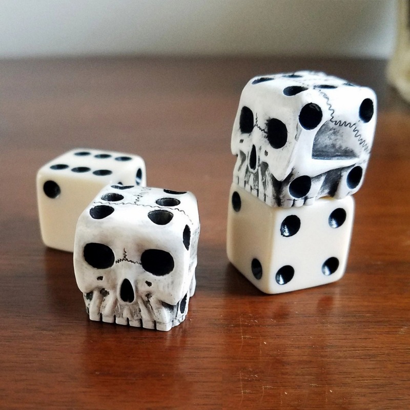 Halloween White Skull Resin Di - Party Games No Equipment ulasan dan harga